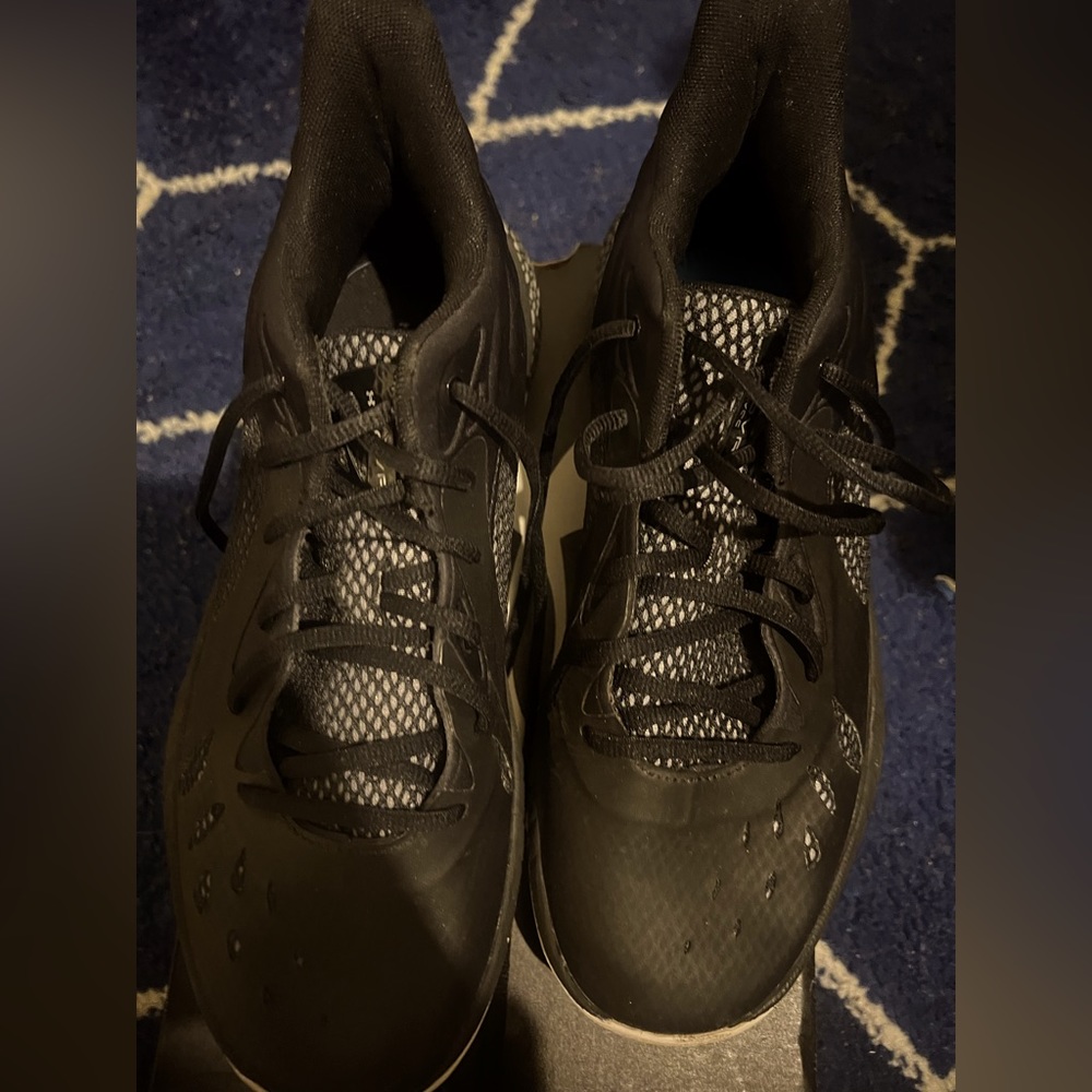 Under Armour Men’s High Top Shoe